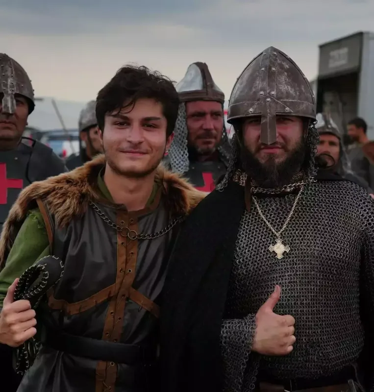 “Qara Sunqur”un oğlunu o canlandıracaq