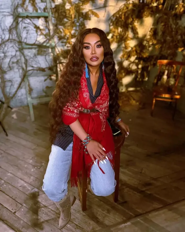 “Kosmetoloqlar üzümdə fəsadlar yaratdılar”