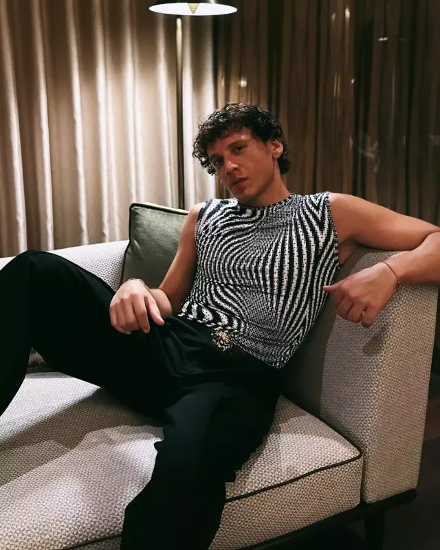 Valideynləri 40 il sonra boşandı!