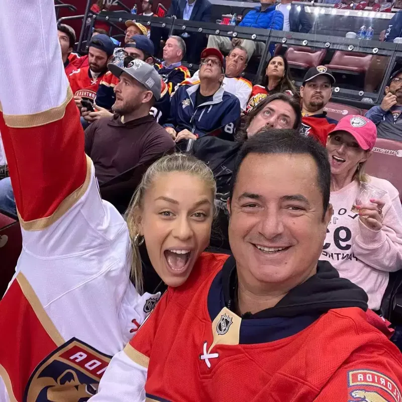 Acunun 30 yaş kiçik sevgilisi hamilədir