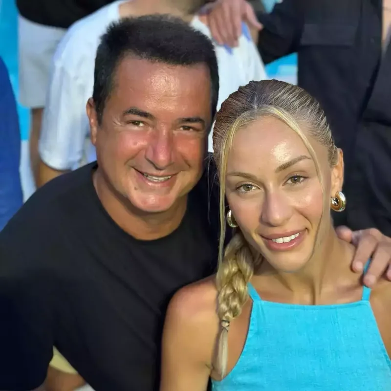 Acunun 30 yaş kiçik sevgilisi hamilədir