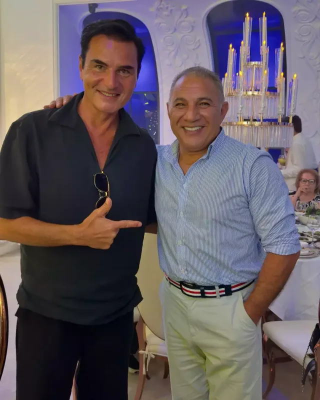 Ədalət Devid Vendetta ilə bir arada