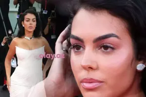 Ronaldonun arvadı festivala gəlin obrazında çıxdı