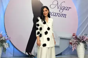 “Haqqımda yazılan neqativ rəyləri oxumuram”