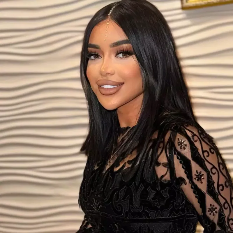 “Haqqımda yazılan neqativ rəyləri oxumuram”