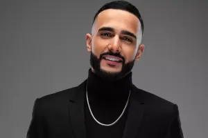 Hüseyn milyonluq borcunu ödədi