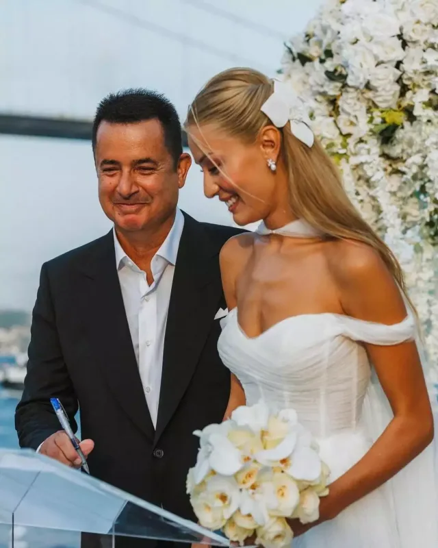 Acundan yeni arvadı ilə bağlı açıqlama!