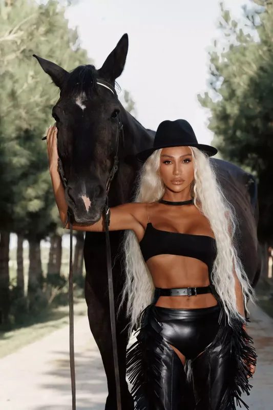 Röya Ayxan “Yakışıklım” dedi!