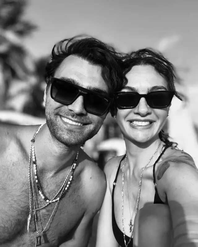 Bir-birilərinə eşq elan etdilər