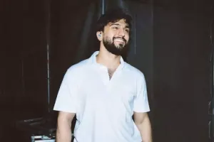 İş adamından Coniyə bahalı hədiyyə! - Video