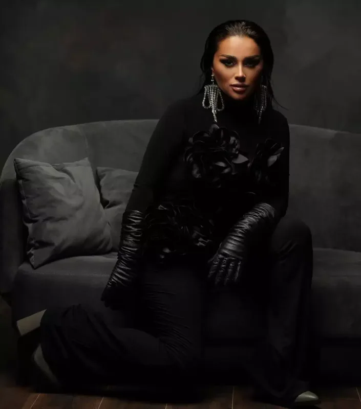 Xatirə qaraya büründü