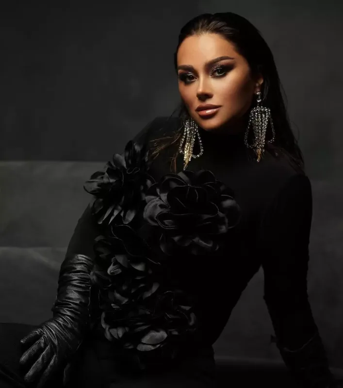 Xatirə qaraya büründü