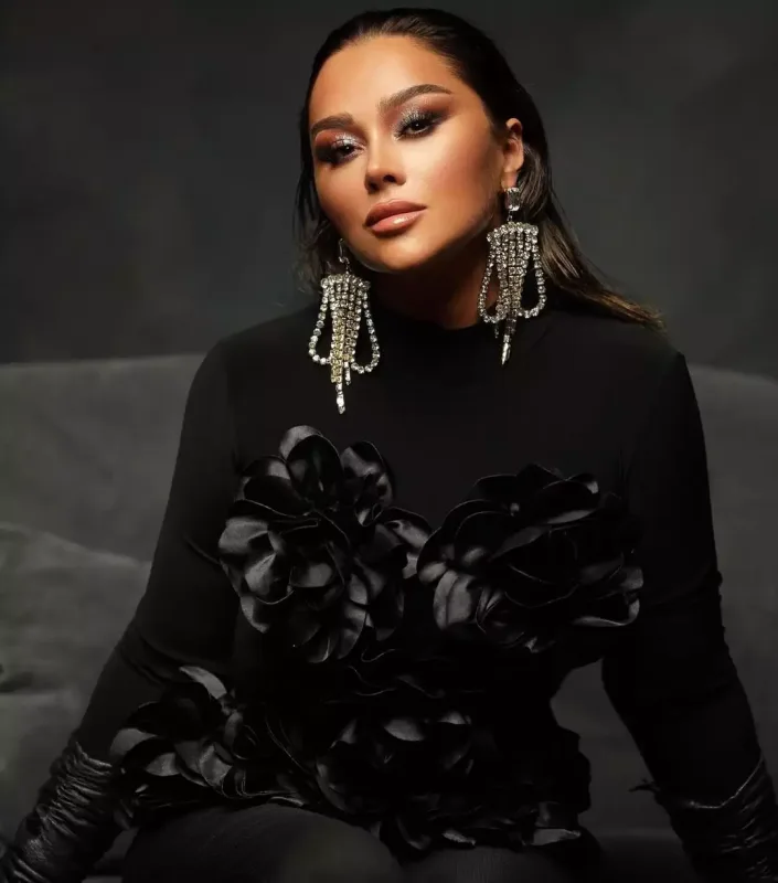 Xatirə qaraya büründü