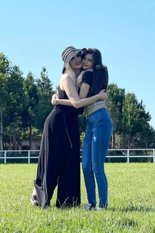 “Bu gözəl həyatda mərdimazarlardan uzaq olasan”