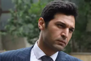 “Məni yalaq aktyorlarla səhv salmayın”