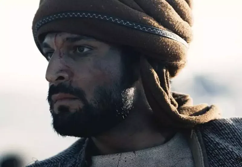 “Məni yalaq aktyorlarla səhv salmayın”