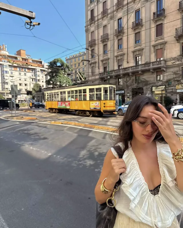 Ana olmağa hazırlaşan Neslihan Milanda