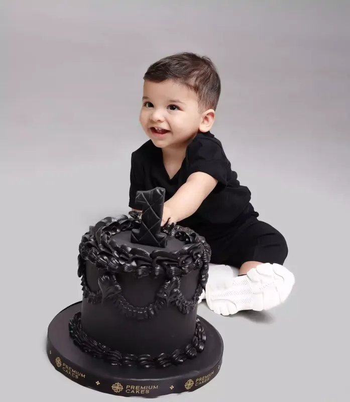 İlkinin atası nəvəsinə torpaq bağışladı