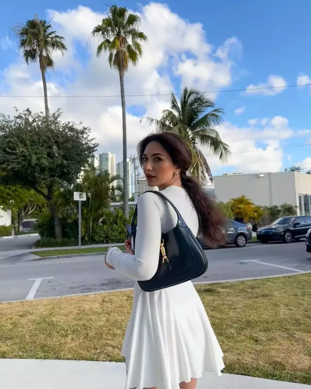 “Manhettandan qaçıb Mayamiyə gəlmiş adamam”