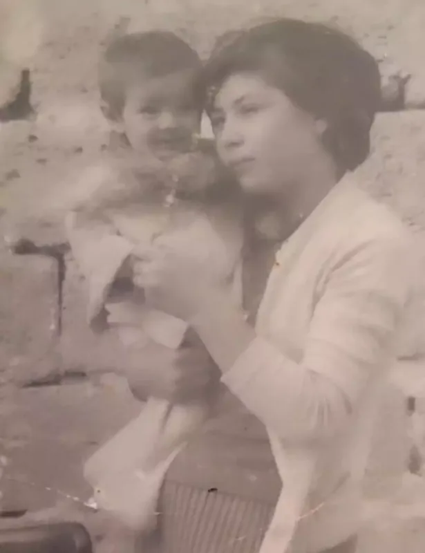 “Onun qarşısında məni həyəcan, soyuq tər basır”