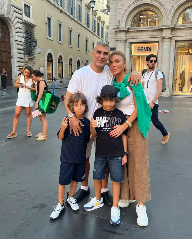 Xoşqədəmin ailəsi ilə Avropa tətili