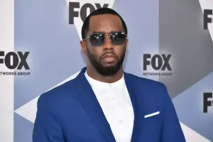 Daha bir müğənni Puff Daddini cinsi təcavüzdə ittiham edir