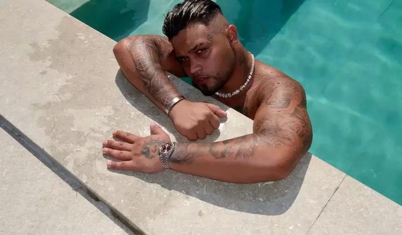 Türk reper “Şirin” serialını paylaşdı - Video