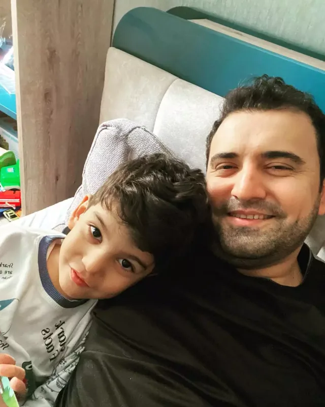 35 yaşında yenidən tələbə oldu