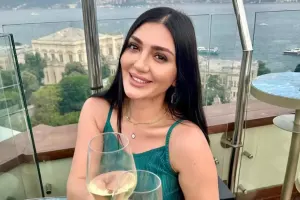 Sevinc aparıcılığa başlayır