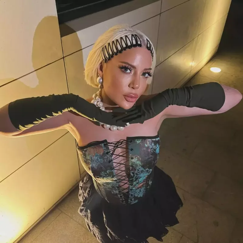 Səidə saç düzümü ilə diqqət çəkdi