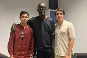 Prezidentin nəvələri Black Coffee ilə bir arada