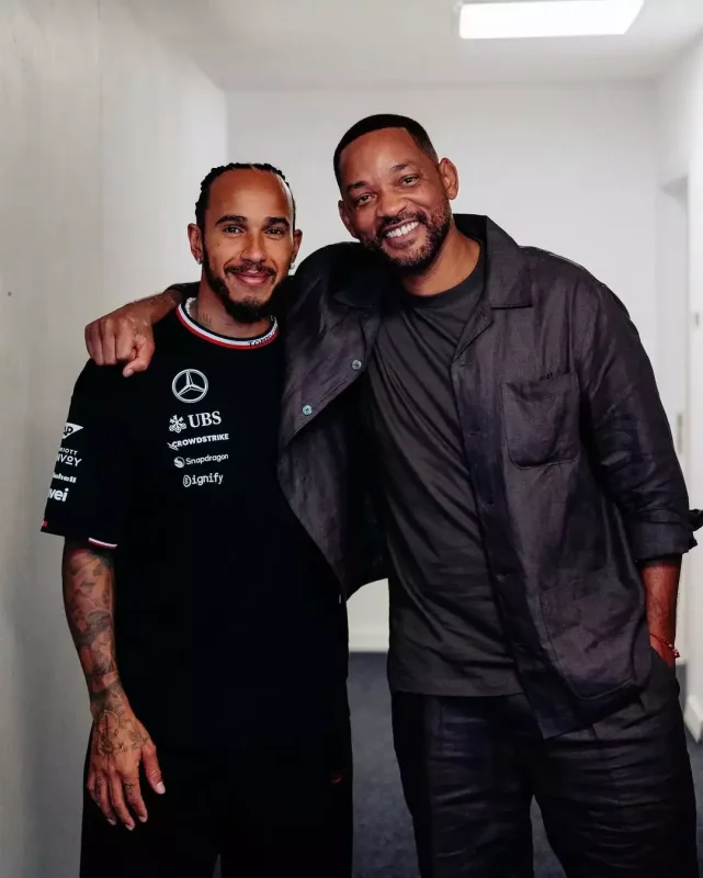 Hemilton Bakıda Uill Smitlə görüşdü