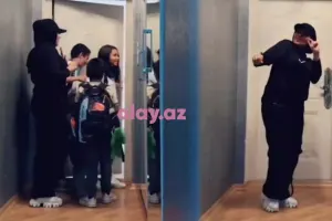 Övladlarını məktəbə yola salan Xuraman sevincdən rəqs etdi