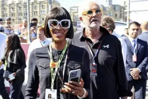 Naomi Bakıda keçmiş milyarder nişanlısı ilə görüşüb