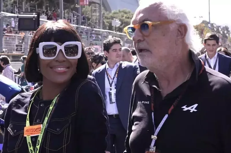 Naomi Bakıda keçmiş milyarder nişanlısı ilə görüşüb