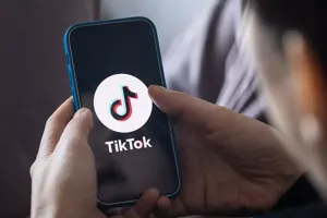 Xalası oğlunun 160 minini TikTok-da xərclədi