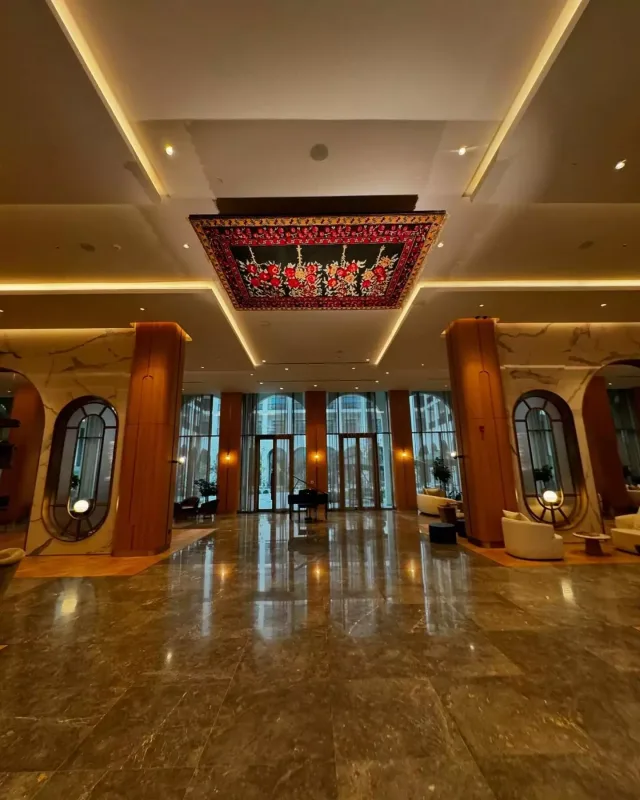 Safura həyat yoldaşı ilə Şuşada