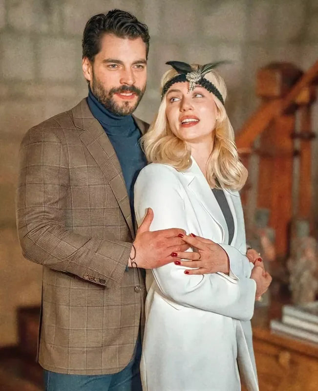 Türk aktyor erməni sevgilisindən ayrıldı