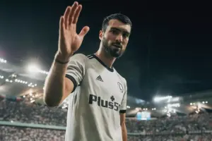 Mahir Emrelinin adından dələduzluq