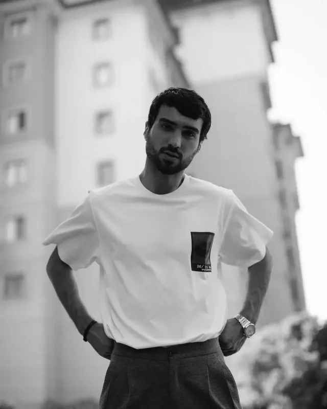 Mahir Emrelinin adından dələduzluq