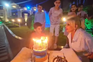 Mətanət nəvəsinə ad günü keçirdi