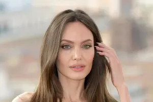 Ancelina Coli uzun illərdən sonra dəyişdi