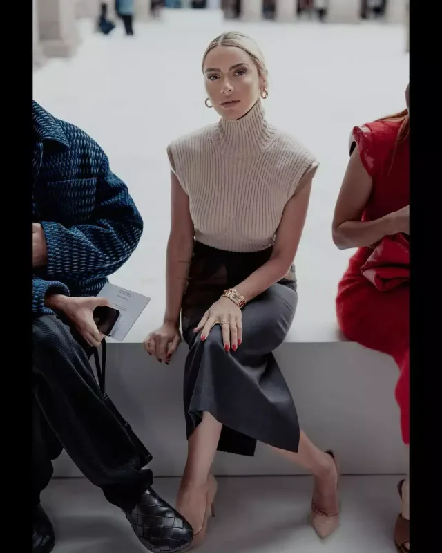 Hadise italyan tərzi ilə heyran etdi