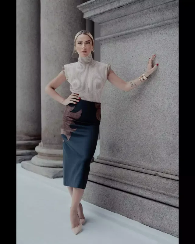 Hadise italyan tərzi ilə heyran etdi