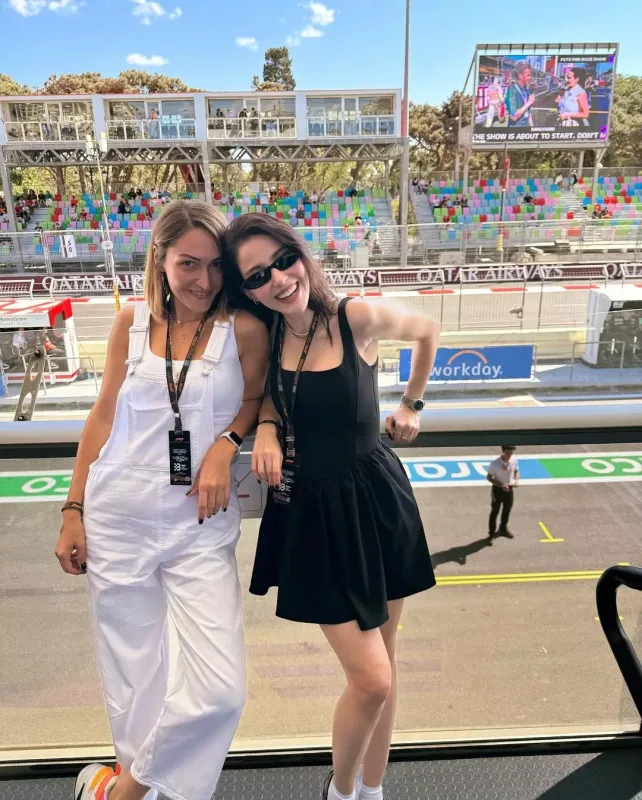Özge Gürellə İbrahim Çingizdən ilk foto!
