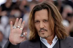 Dişləri sümüyə qədər çürüyübmüş