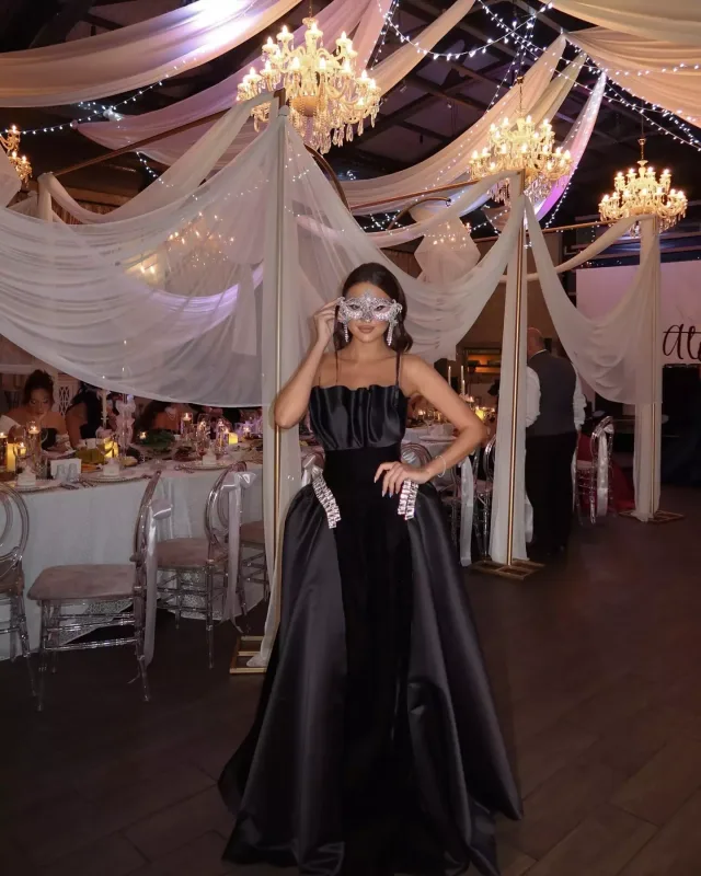 Nəcibənin “ball night”ına belə gəldilər...