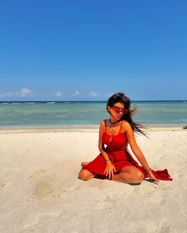 Aysel üçün yay bitməyib