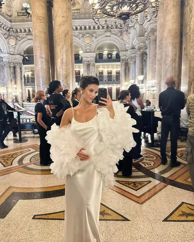 Pınar hamiləliyini təsdiqlədi!