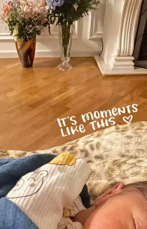 İTV-nin aparıcısı körpəsini üzə çıxardı